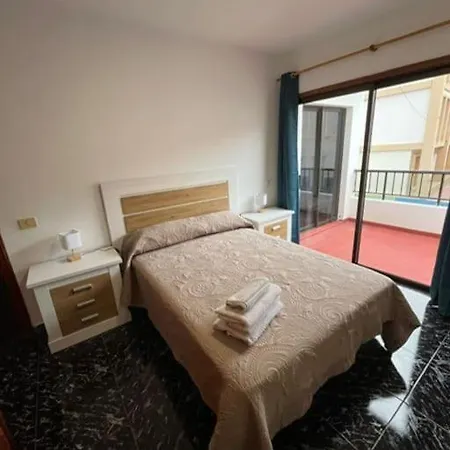 Apartment 3 Dormitorios. Terraza. Bus Stop Los Realejos
