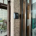 Διαμέρισμα 3 Dormitorios. Terraza. Bus Stop Λος Ρεαλέχος