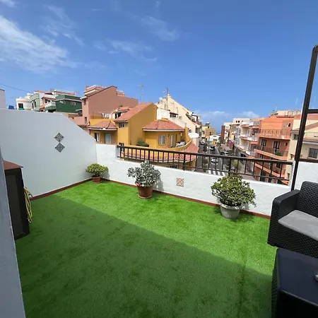 3 Dormitorios. Terraza. Bus Stop Apartment Los Realejos